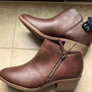 Brown Booties - size 7
